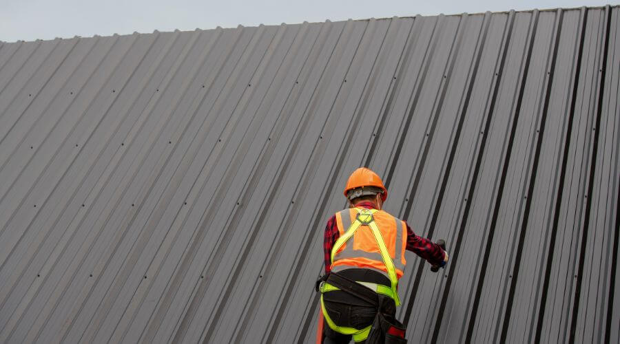 Professional metal roof installation services in Lost Creek, KY
